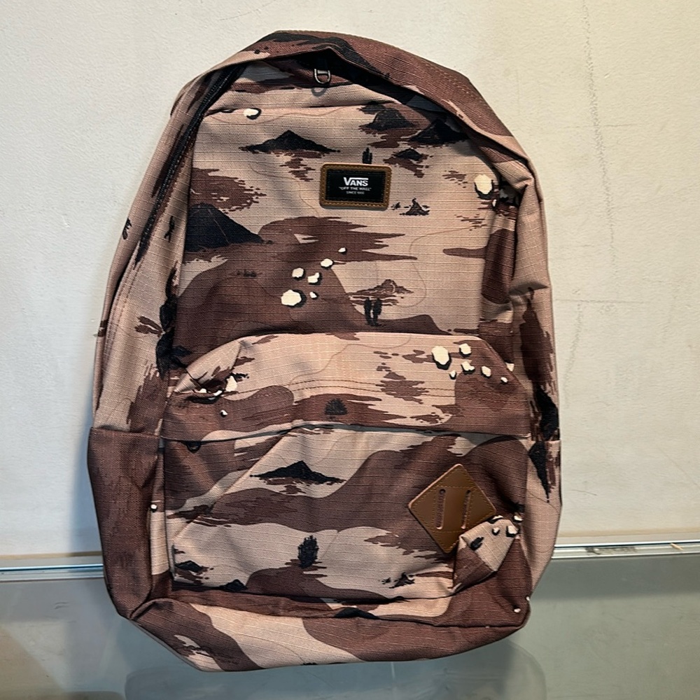 Vans, backpack